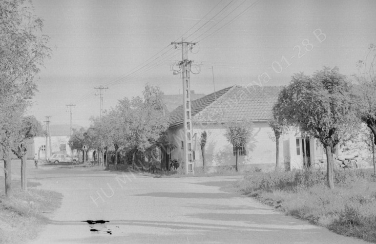 A Bogya kocsma a Széchenyi úton régen