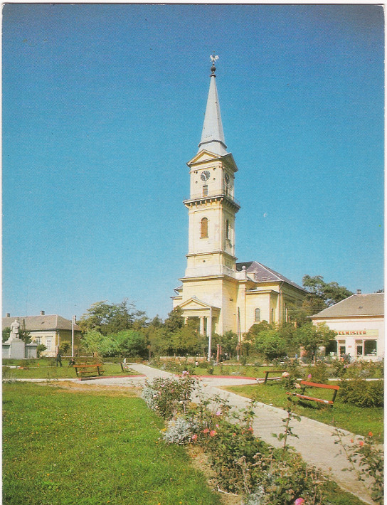 A református templom a parkból nézve régen