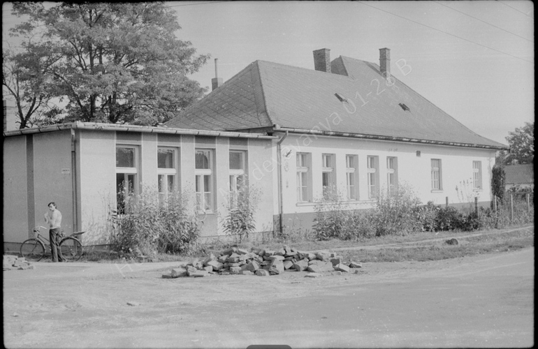 A vastelepi iskola régen